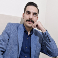 عباس عزیزی